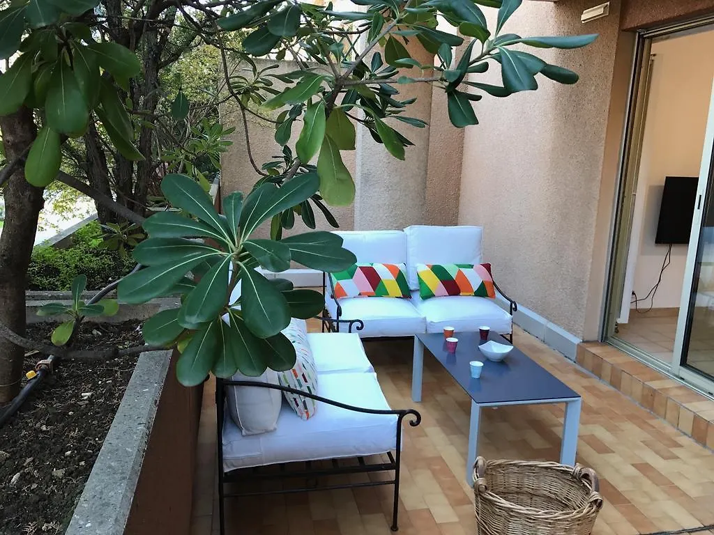 Dans Un Ecrin De Verdure Apartment Hyeres France
